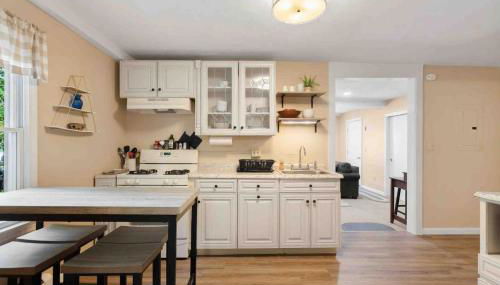 Lovely Downtown Oasis Near Hospitals, Colleges, and Beaches - Foto 5