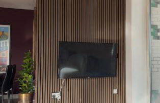 Modern 2 Bedroom Penthouse with Balcony & Parking - Foto 16