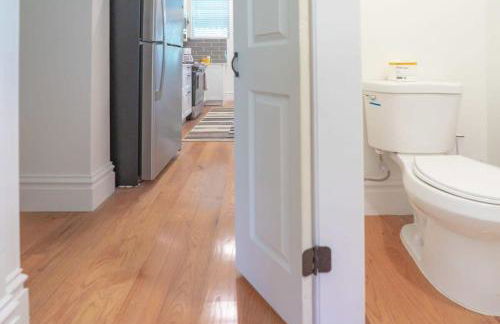 Spacious and Cozy St Louis Gem ABODEbucks - Photo 13