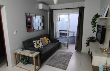 1 Apto em Canasvieiras 2 quadras mar e no centro edf camila - Foto 1