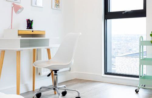 Modern New 2BR wViews & Balcony in Wandsworth - Foto 13