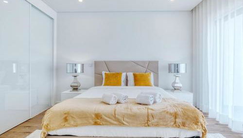 Vita Portucale ! Chic Luxe Villa with Saltwater Pool - Foto 4