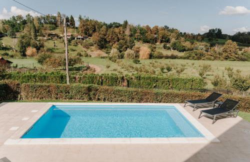 Kuća za odmor Kiara - bazen, jacuzzi i sauna - Foto 16