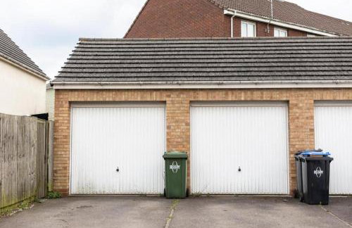 Home near Rugby Station for contractors and Work Commuters, 5 bedroom, Free Parking & Garden - Photo 13