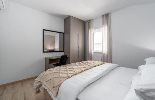 Villa Atopos with heated private pool, 5 bedrooms, Cinema room, panoramic sea views - Foto 23