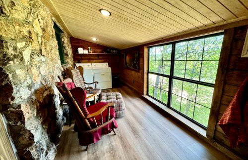 Tranquil Riverfront Cabin Retreat with Wildlife, Trails & Open Skies in Tahlequah, Oklahoma - Foto 40