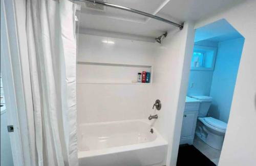 Entire Home near SLC. Family Friendly & King Suite - Photo 25