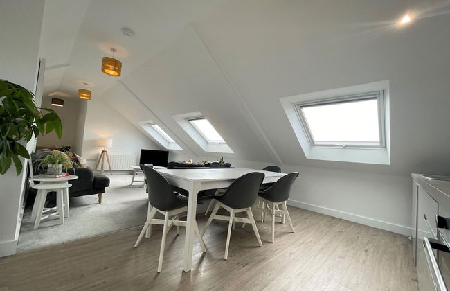 Stunning Town Centre Penthouse w Sea Views - Foto 21