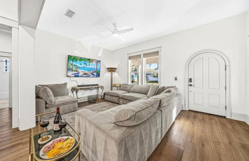 Design-Forward New Build 3BR2BA Seminole Heights - Foto 11