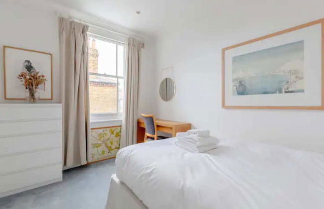 Beautifully Designed 2BD House - by Queen's Park! - Foto 13