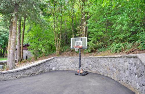 Luxurious Waterfront Retreat with Private Pond! - Foto 34