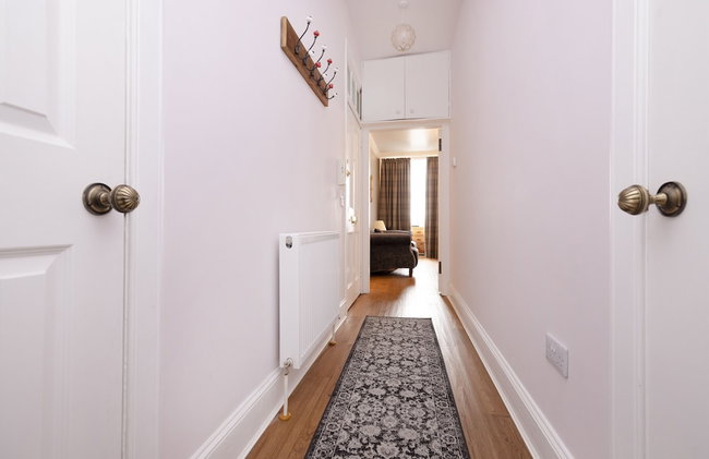 JOIVY Charming 2-Bed Flat Near Edinburgh Castle - Foto 41