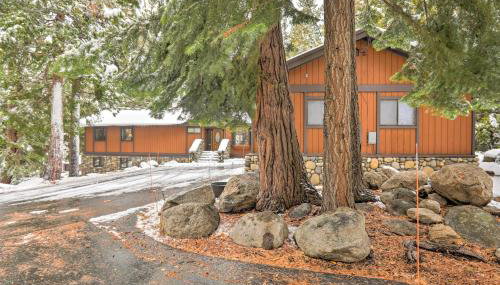 Lake Tahoe Family Home with Hot Tub and Game Room! - Foto 2