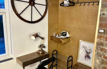 Luxury Industrial Studio Leeds Near Brudenell social club & Headingley Stadium - Photo 17