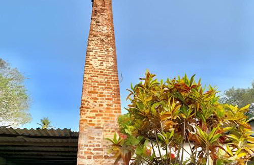 Casarão Miguel Pereira - Refúgio na Natureza com Lareira Externa, Piscina, Fondue e Amplo Jardim - 12 Min do Parque Terra dos Dinos - Foto 18