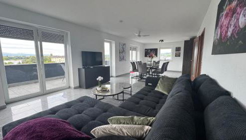 Exklusive Wohnung für 8 Personen mit großem Balkon - Foto 3