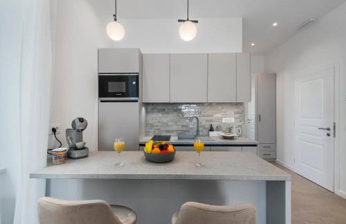 Adam and Cupid - Foto 46