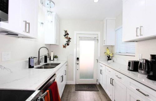 NEW! 2-Bedroom Fontana Guest House close to Kaiser Permanente - Photo 39