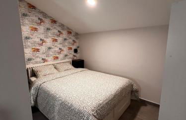 R10 Trabajo Descanso Premium Junto a Metro Madrid - Photo 25