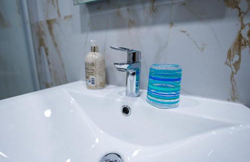 Cozy Charming Bungalow BRAND NEW - Photo 23