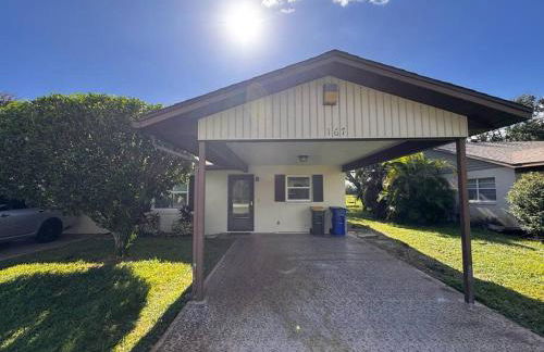 Stylish budget friendly retreat! - Foto 42