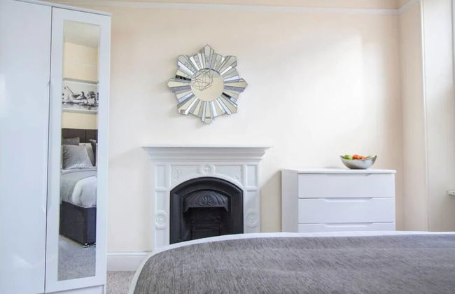 Lux Blu - Station Road - Foto 5