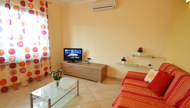 Jelka - Foto 4, Living Room