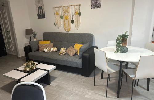 Espectacular Loft con piscina Comunitaria junto al mar Málaga - Photo 13