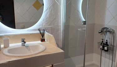 casa con encanto en el bosque y a 10 min de Girona - Foto 2