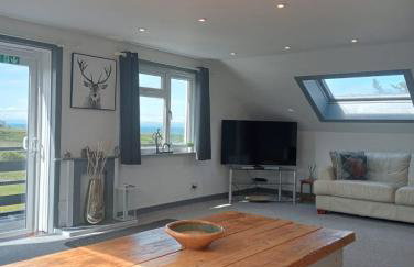 Self Catering Spacious open plan 3 bed apartment with sea views - Foto 1