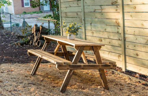 Hot Tub Fire Pit 4BR Oasis - Foto 20