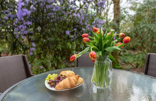 Acorn Lodge Luxury Retreat In a Stunning Oasis With Hot Tub - Pass the Keys - Foto 45