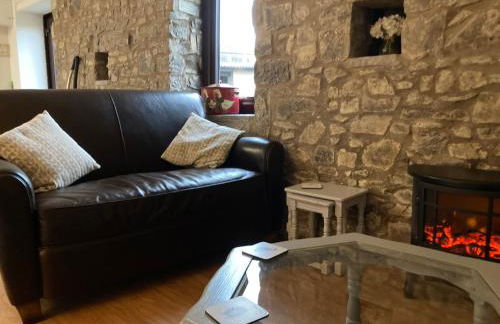 Vale of Glamorgan - Cottage - Sleeps 4 - Parking - Photo 11