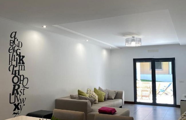 Sunset House With Seaview Terrace by Vacationy - Foto 28