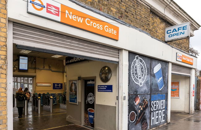 NEW Stylish 1 Bedroom Flat With Garden London - Foto 17