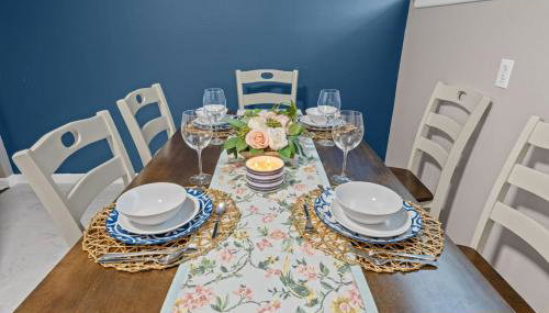 Charming 2BD TCU Walkable - Photo 3