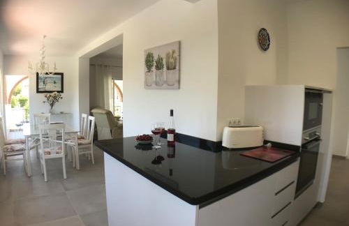 Villa Rafaela - Photo 18