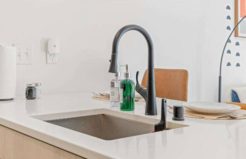 Modern 1BD Near DT & UMN Gym Street Parking - Foto 16