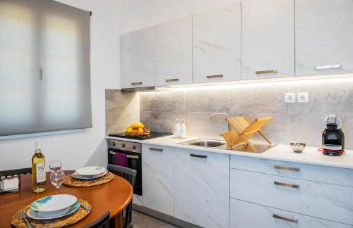 Family by the sea Syros - Photo 13