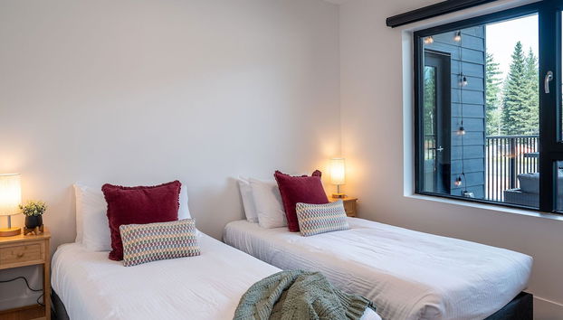 Huckin' Harry's by Revelstoke Vacations - Foto 5, Habitación