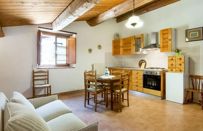 Holiday Home in Citta di Castello With Pool - Photo 13