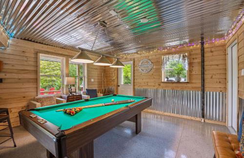Trailblazer Lodge - Upscale, hot tub, trail, game room, wifi, fire pit, bar, pool table, king bed, view, pet friendly - Photo 27