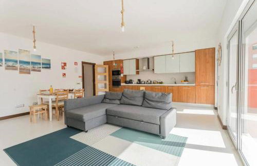 Lovely & New BEACH APARTMENT - Foto 1