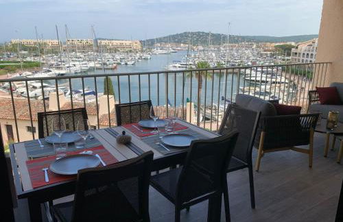 Mon Ecrin sur la marina du Golfe de St Tropez - Foto 8