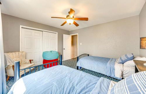 1 Mi to Attractions Getaway with Mtn Views! - Foto 24