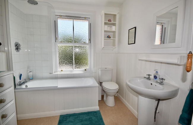 Anchor Down Close to the Beach Cafes and Restaurants - Foto 11