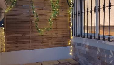 "COZY HOME", TERRACE, PARKING and POOL - Foto 3