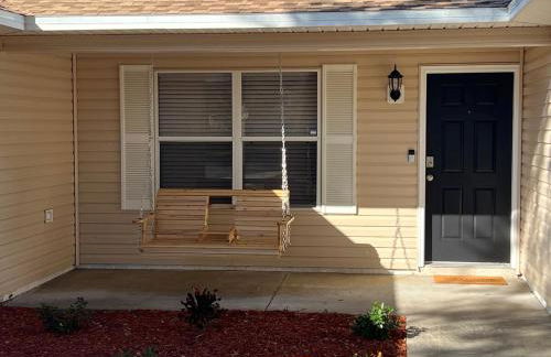 Get cozy in this Renovated home by the Villages - Foto 5