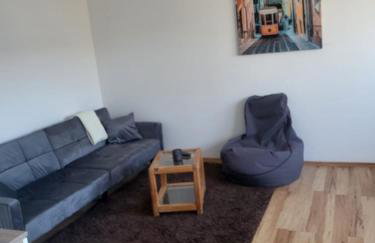 Liebevoll eingerichtete 2-Zimmer Wohnung mit Badewanne in Schwerin - Foto 1