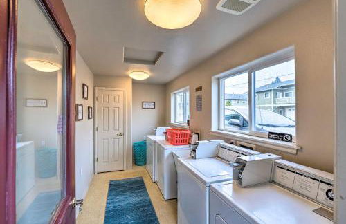 Apartment with Gas Fireplace about half Mi to Beach! - Foto 20